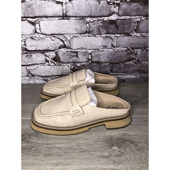 Free People Blush Pink Leather Platform Penny Loafer Mules Women Sz 39EU/8.5M US - Picture 12 of 16